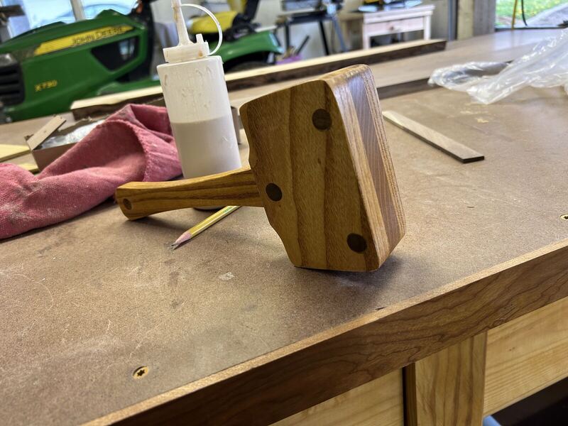 Laminated hardwood joiner's mallet